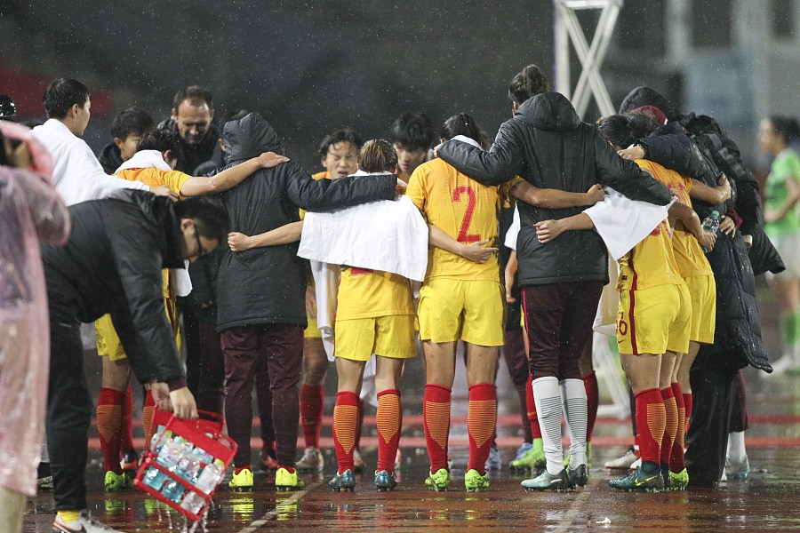 新阵容,新追求,王霜踢前腰盘活铿锵玫瑰进攻