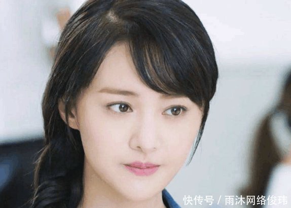 离开专业镜头的女明星, 杨颖瘦成排骨胸, 网友