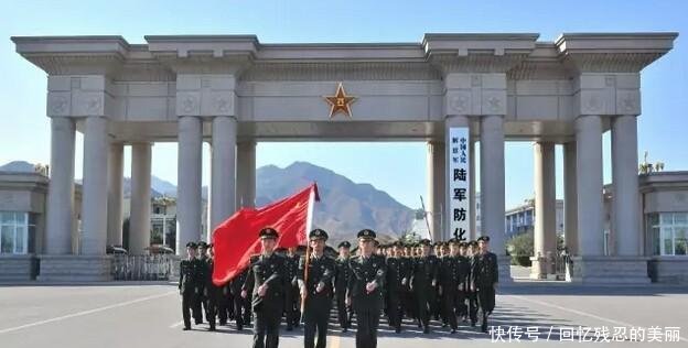 在校大学生入伍,分到武警,可以考军校吗对视力