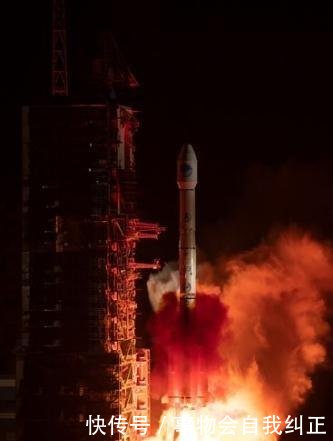 中国成功发射北斗三号系统首颗倾斜地球同步轨道卫星