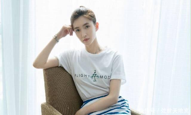 气质女神江疏影穿搭指南,也太好看了吧 qy8千亿国际官网