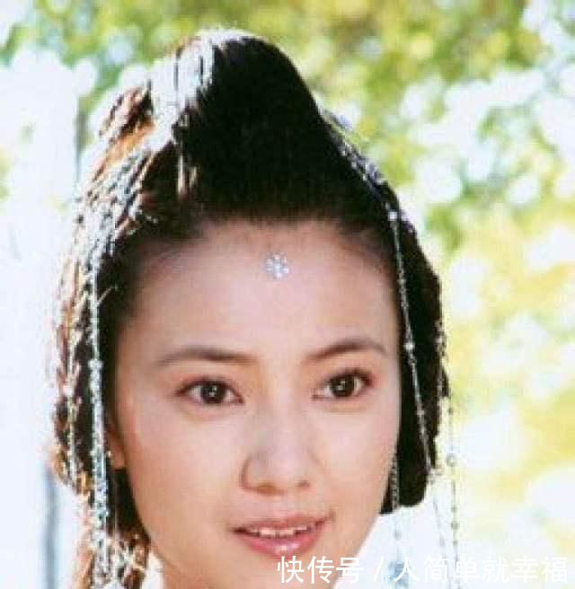 女星古装一字肩,谁最有魅力呢三生三世里的她