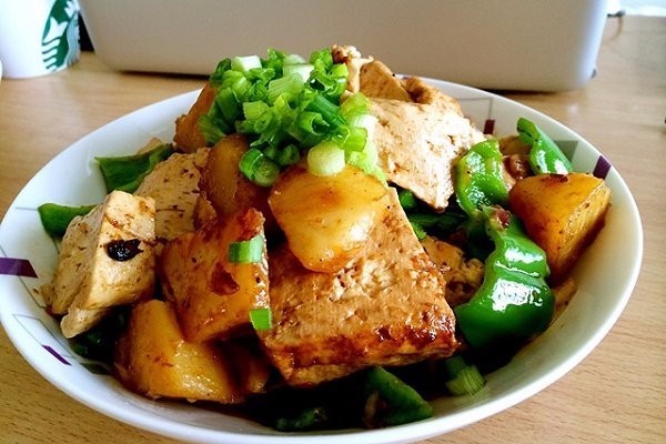 土豆炖豆腐怎么做好吃 土豆炖豆腐家常做法_3