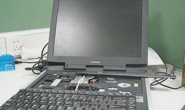 笔记本电脑进水怎么办 要花多少钱修理呢?