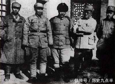 曾辅佐过十大元帅的开国第一上将,为何不受毛主席贺龙待见?