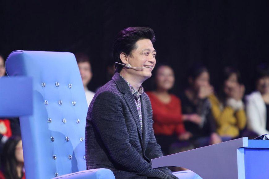 崔永元曝光阴阳合同, 6大官媒集体怒批, 地税局