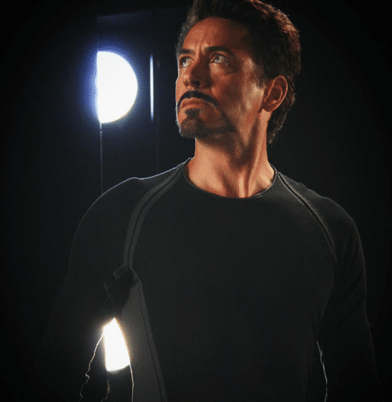 钢铁侠深夜发文宣布: 贾维斯将于《复仇者联盟