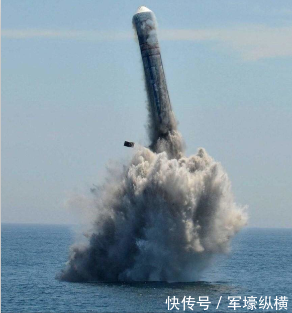 国产全球最大常规潜艇出海 巨浪-3导弹试射指