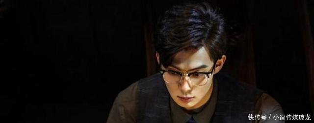 《沙海》张日山为何一直不老原来答案藏在《老