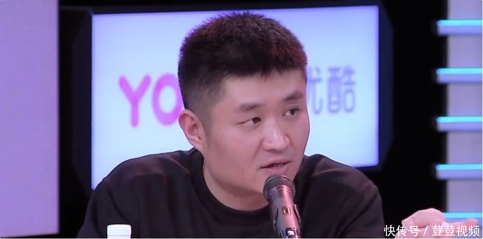 苗阜晒演出现场照片,网友看后笑了:这规模,还不如曹云金呢! 线上百家乐游戏