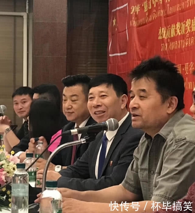 毕福剑被曝去泰国成为漫画家,沧桑颓废近照不舞漫画云不知百度火图片