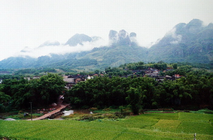 基本简介 太平狮山,位于藤县太平镇2.