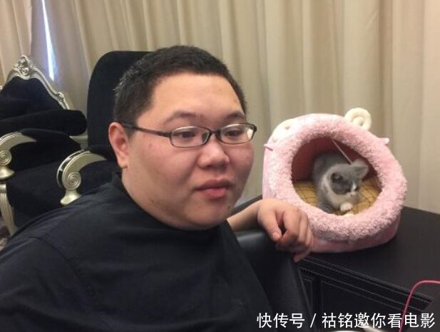 无聊哥席卷斗鱼连旭旭宝宝也中招,最后发现只