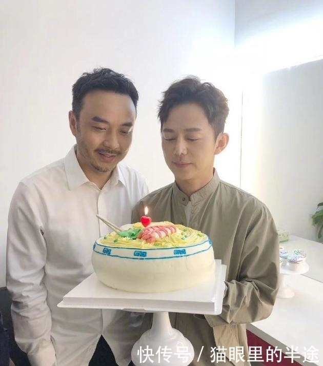 何炅生日与汪涵一起庆祝画面温馨,杨乐乐八字