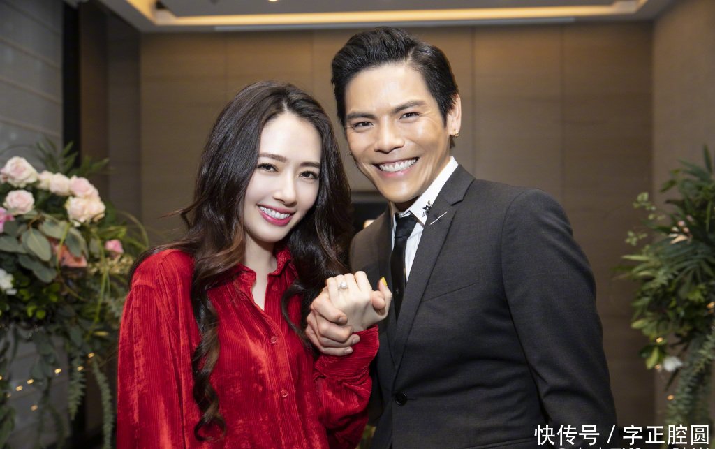 向佐求婚郭碧婷成功,双方恩爱有加,女方希望能