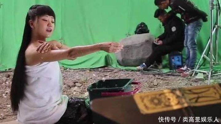 明星剧中洗澡戏如何拍摄?别看镜头里美,那都是