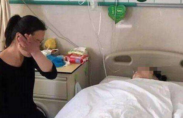 女子意外去世, 火化时女子抬起了一只手, 母亲愣住了!