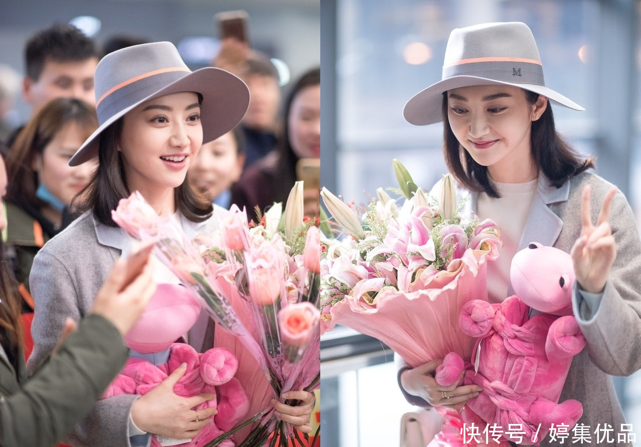 景甜厉害了!过膝长袜配皮裙穿出漫画腿,网友:比