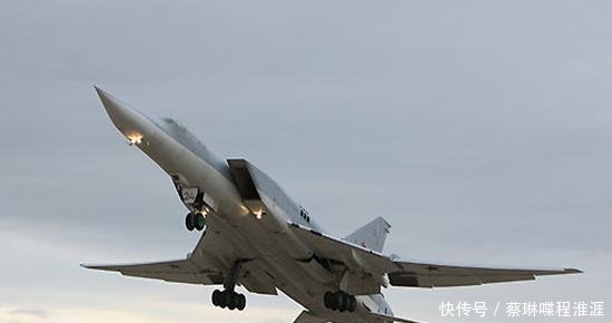 俄罗斯最新图22M3M战略轰炸机完成首飞
