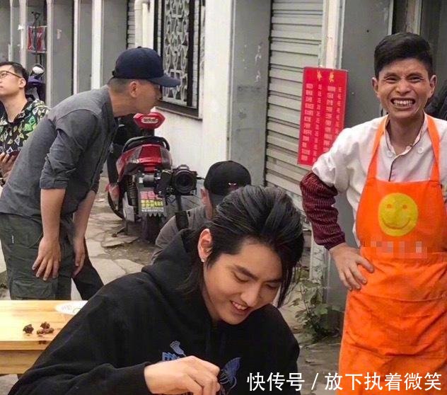 成名的代价吴亦凡打卡的面馆被要求整改,老板