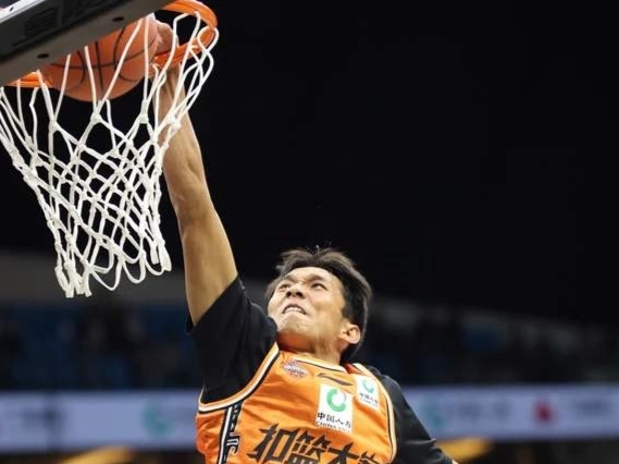 扣篮冠军cba草根进宏