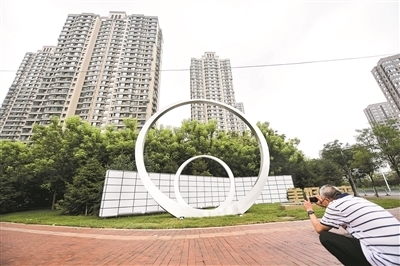 北京老旧小区加固改造 不搬家(北京185个老旧小区实现改造开工)