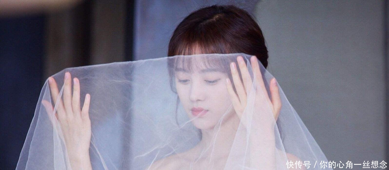 祎自爆, 学生时期无人追她, 看到学生时期照片,