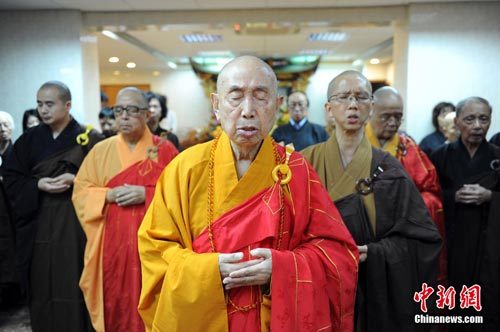 作者简介 南无袈裟理科佛是磨铁中文网签约 一身落魄