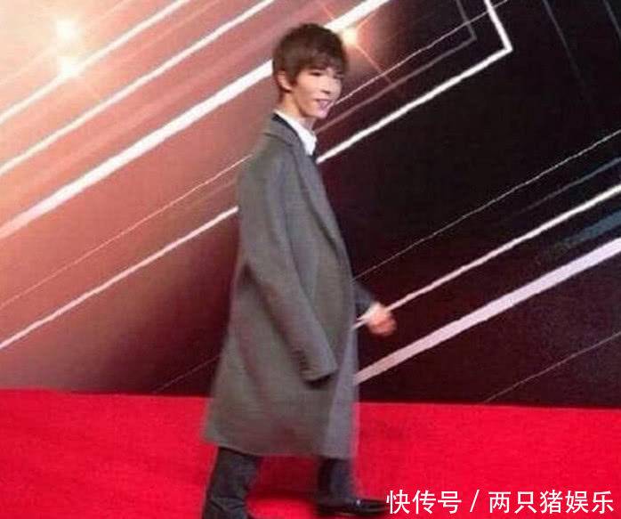 明星最尴尬的一刻,杨幂被袭胸,最后一位让人不