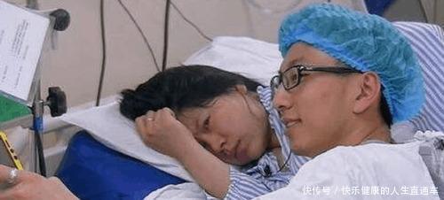 妻子生孩子,丈夫却不见人,妻子气得大哭,医生指