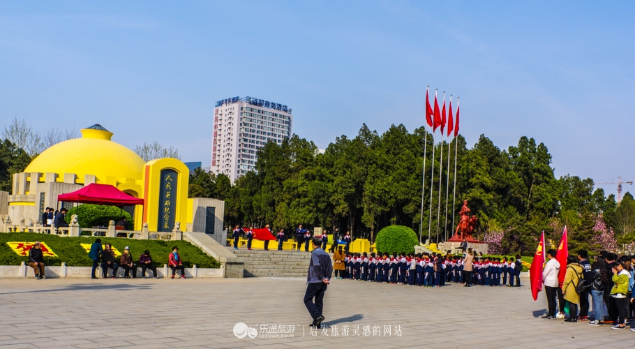 新中国第一座陵墓,死者又有怎样的故事