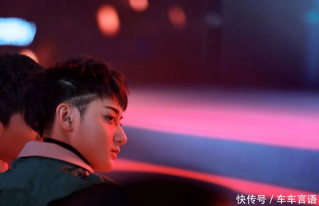 黄子韬发博diss张艺兴炒作,归国四子到底有啥