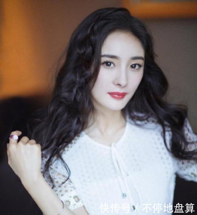 杨幂微博发八字动态,两小时8万点赞数,粉丝表