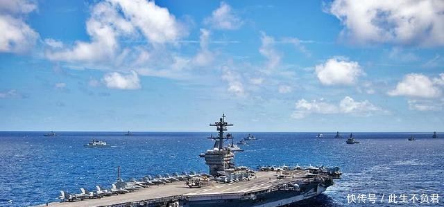 环太平洋联合军演 各国海军组成编队拍摄宣传