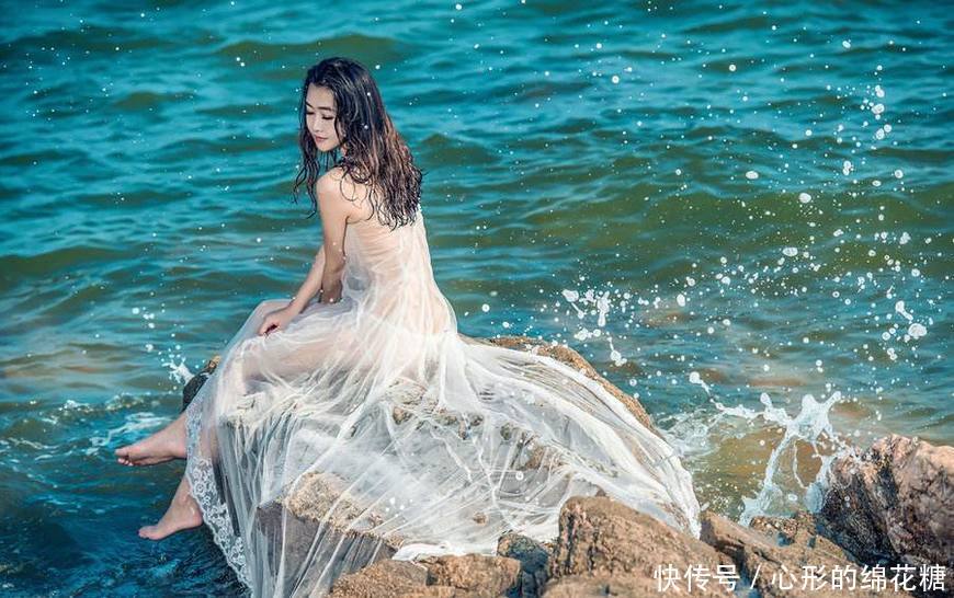 2018海边婚纱照_新娘花2万海边拍婚纱照,看完摄影师的作品后,崩溃大哭！
