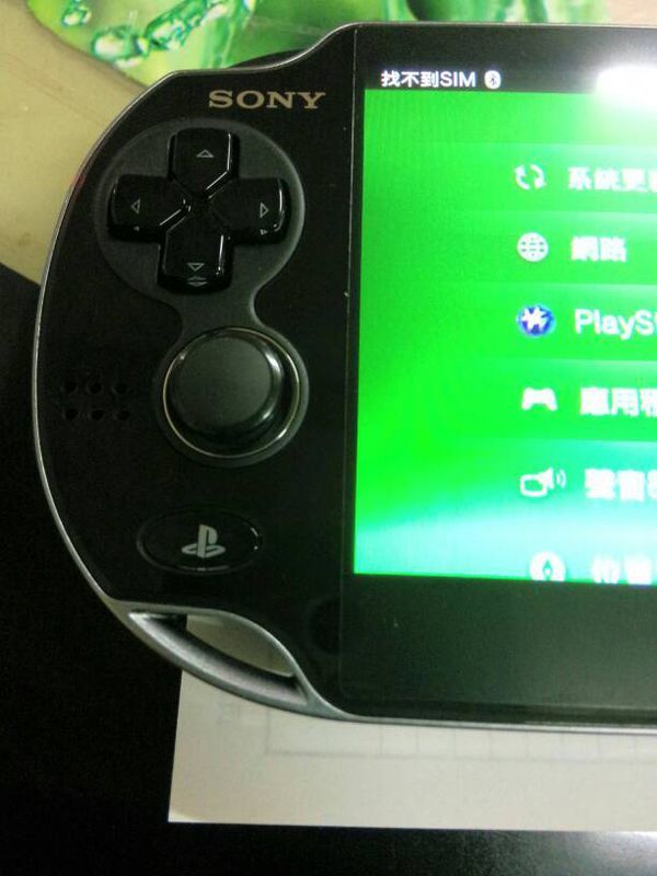 刚买的港版wifi3G版的psv1000电源指示灯只有