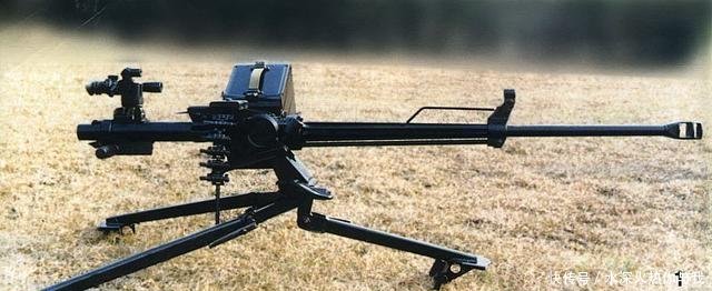 解放军研制出全球最轻便重机枪,采用M16步枪