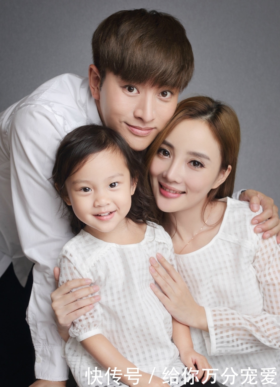 贾乃亮参加综艺节目,新房曝光,李小璐甜馨出现