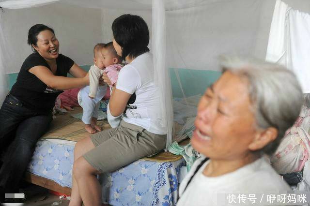 89后孕妇顺利产下龙凤胎,医生宣布放弃,下一幕感动到流泪!