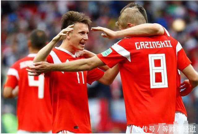 世界杯揭幕战中,俄罗斯队17号戈洛温横空出世