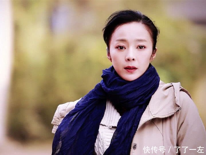 黄宗泽近照,消瘦又憔悴,新欢水灵俊俏,被妈妈当