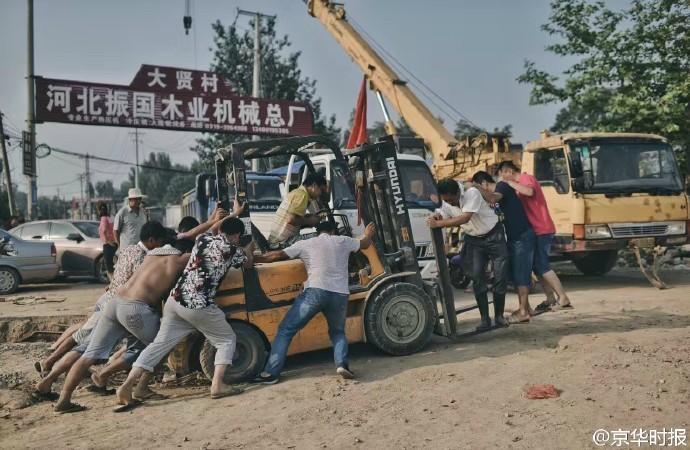 洪水来了小伙狂奔救妈 老婆心凉带一双儿女出走 - dr13505670 - DR1350的博客