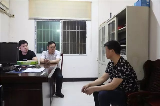【转】北京时间 杭州街头母亲脚踩女儿的原因查明 真相让人落泪 - 妙康居士 - 妙康居士~晴樵雪读的博客 【转】北京时间 杭州街头母亲脚踩女儿的原因查明 真相让人落泪 - 妙康居士 - 妙康居士~晴樵雪读的博客