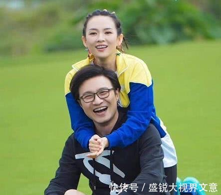 关晓彤鹿晗生日宴上甜蜜秀恩爱,深夜同返男方