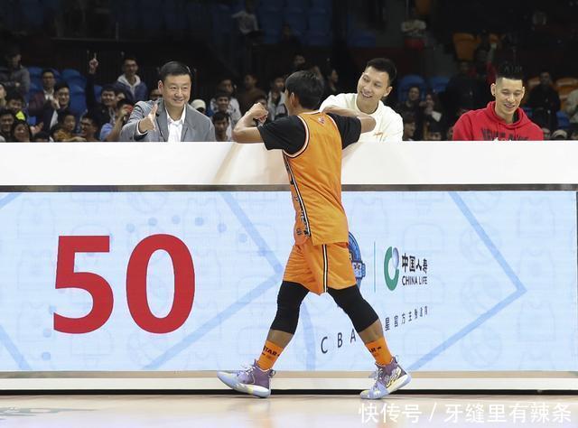 矣进宏cba扣篮视频