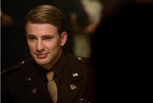 美国队长,电影里的女主角演员叫什么?_360问