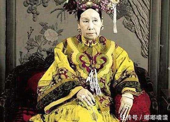 慈禧露出,光绪帝临死搞笑图幻合金装备5痛一个表情,慈禧给了他一碗图片