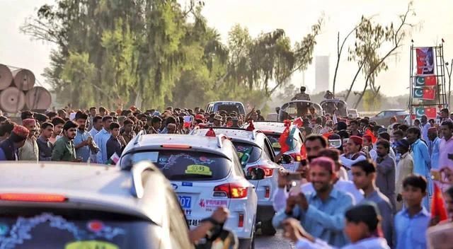 去巴基斯坦打工一年能挣多少钱?农村小哥说出