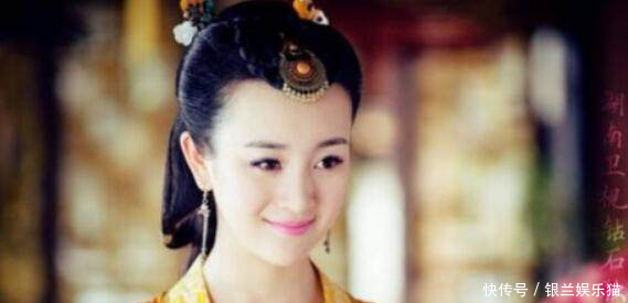 6年前她比唐嫣火,私生活不简单还翻白眼,一手