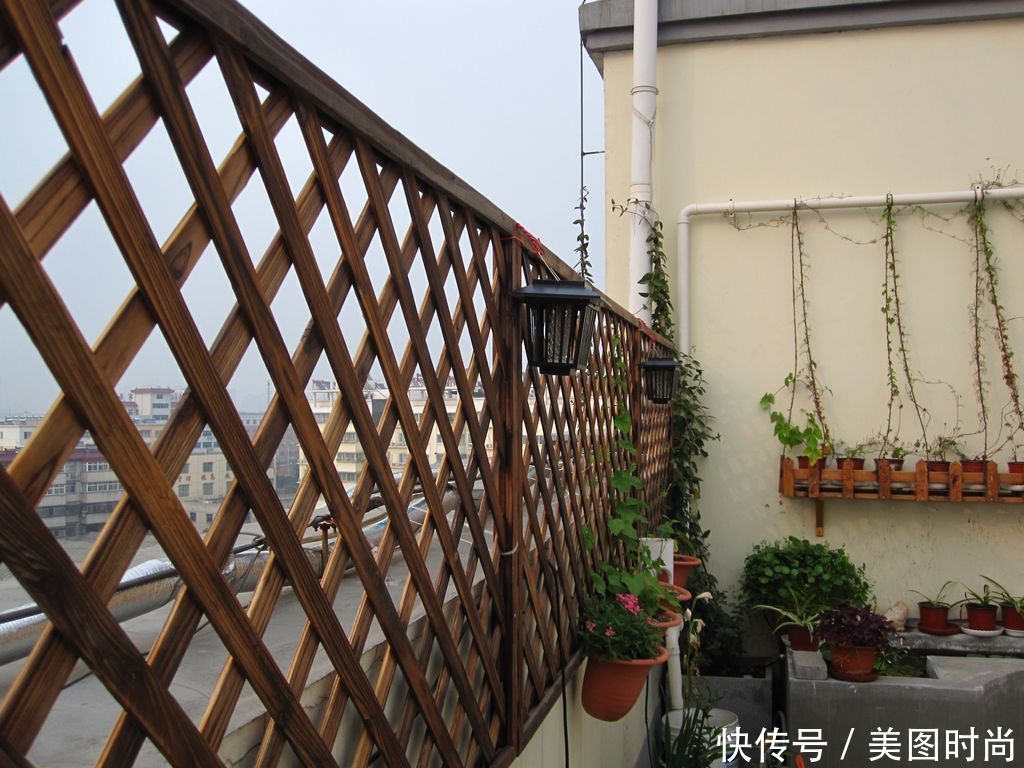 DIY打造40㎡“露台花园”,这个房子1千1㎡,你信吗?